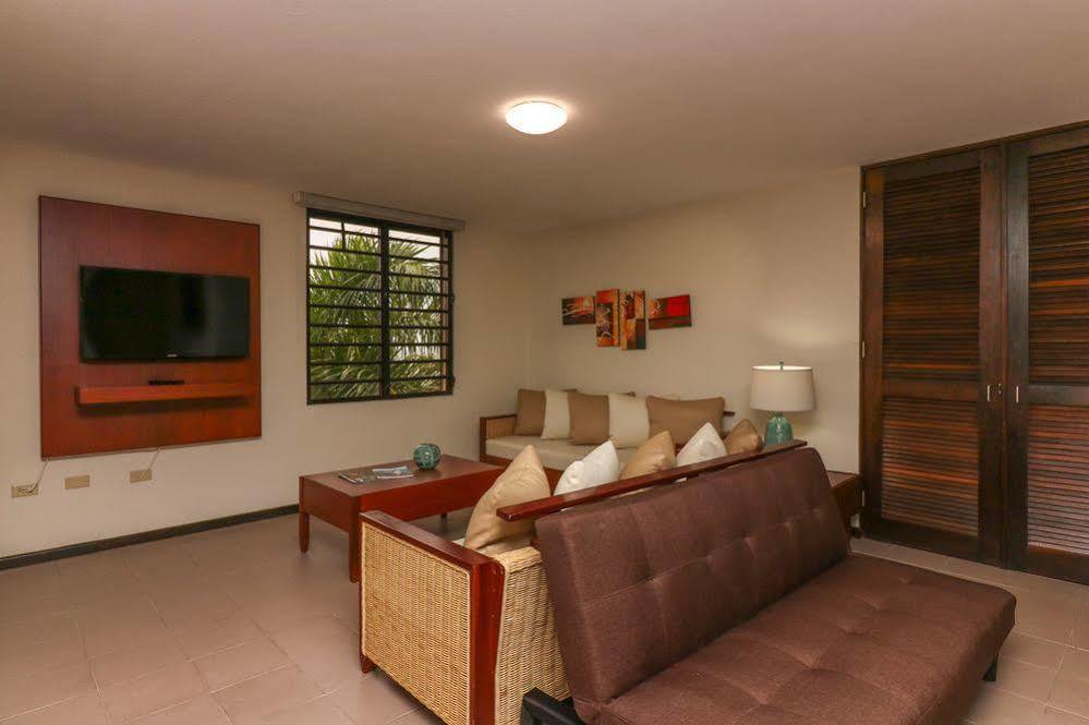 הומאסאו The Plaza Suites מראה חיצוני תמונה