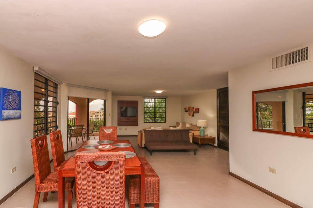 הומאסאו The Plaza Suites מראה חיצוני תמונה
