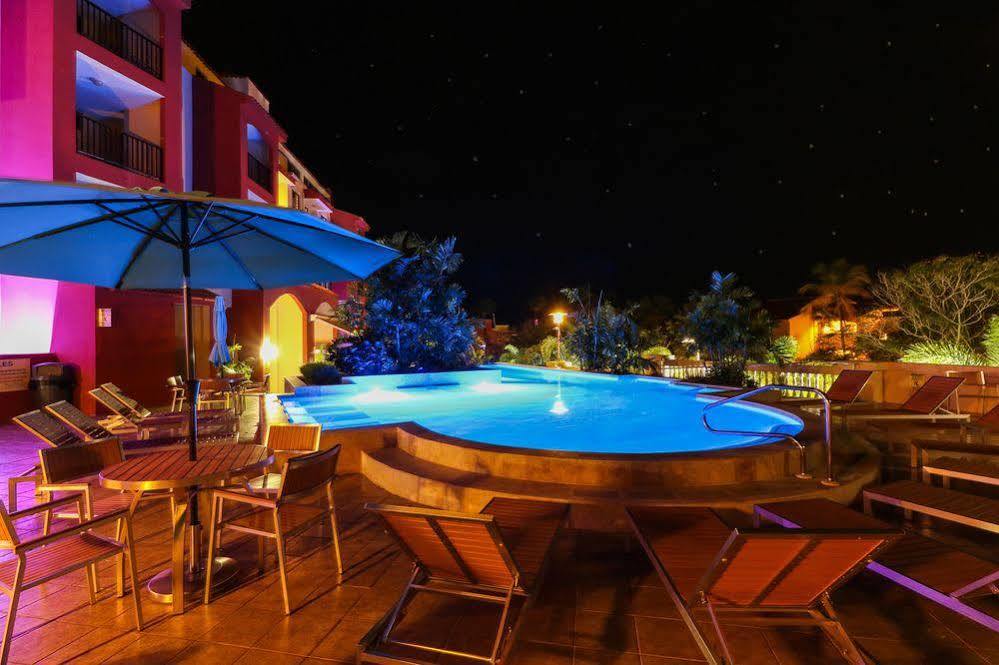 הומאסאו The Plaza Suites מראה חיצוני תמונה